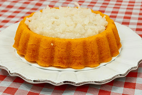 Bolo de Abóbora Cremoso com cocada